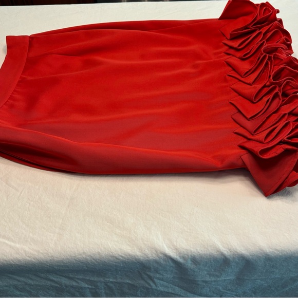 RARE! Gianni Versace Couture tomato Red wool skirt with amazing hem detaIL - Picture 4 of 6